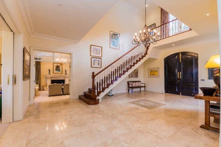 5 Bedroom Property for Sale in Constantia Western Cape